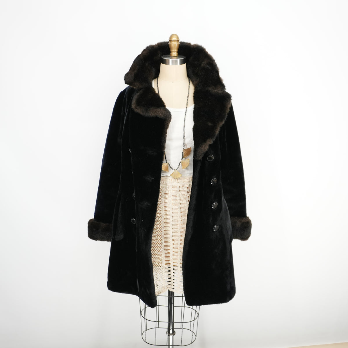 vintageborgaziafauxfurteddybearpeacoat-16.jpg