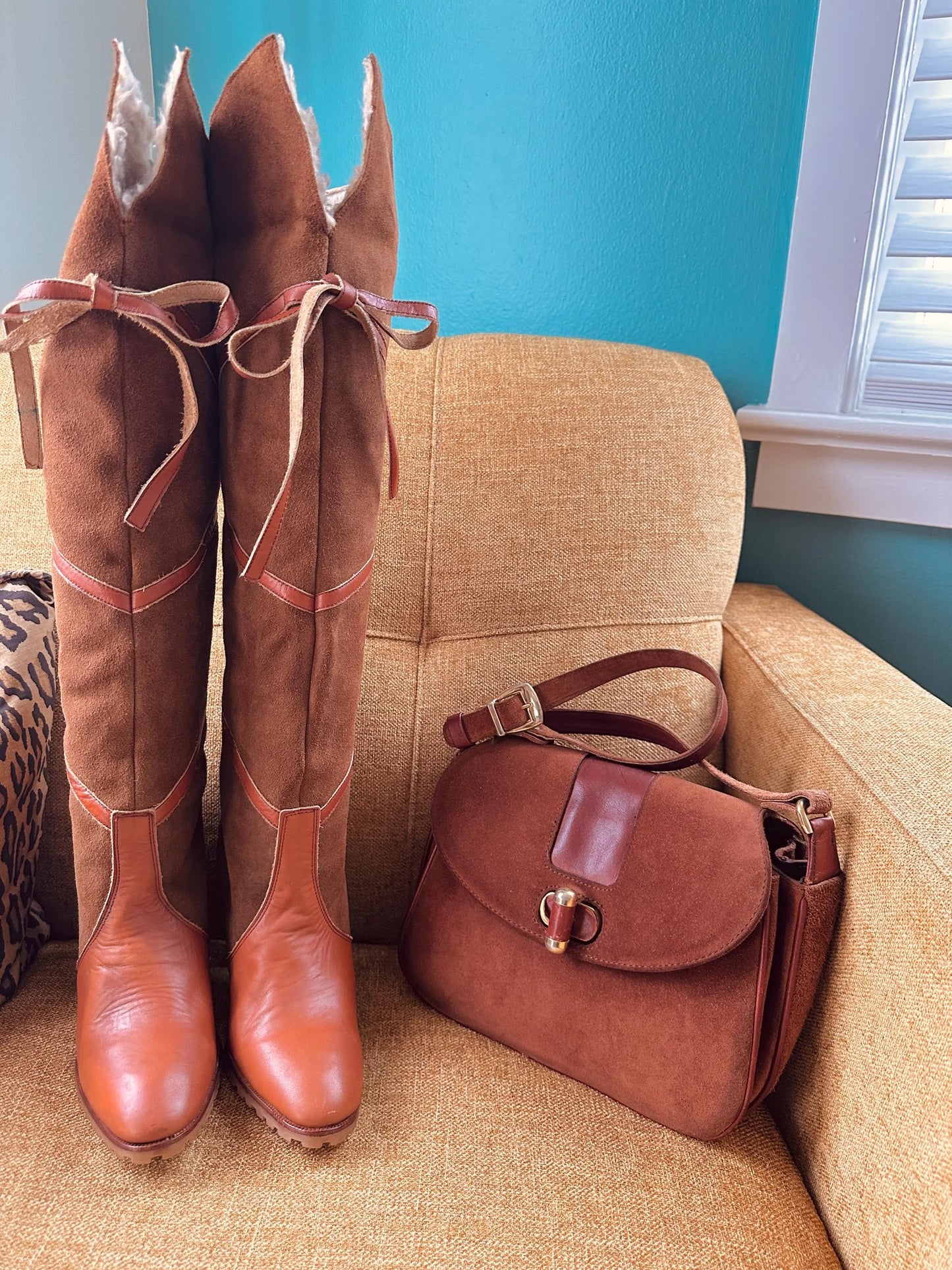 Vintage 1970s Boots Size 8 Tall OTK Lace-up Shearling Lined 60s 70s Gogo Boho Boots