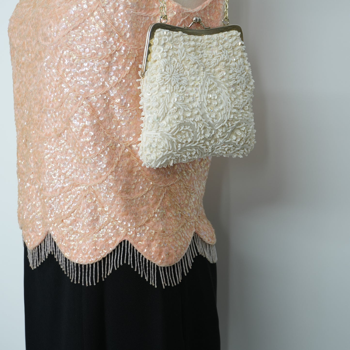 vintage-1960s-sequins-beaded-purse-pearlescent-petite-evening-bag-wedding-purse-13.jpg
