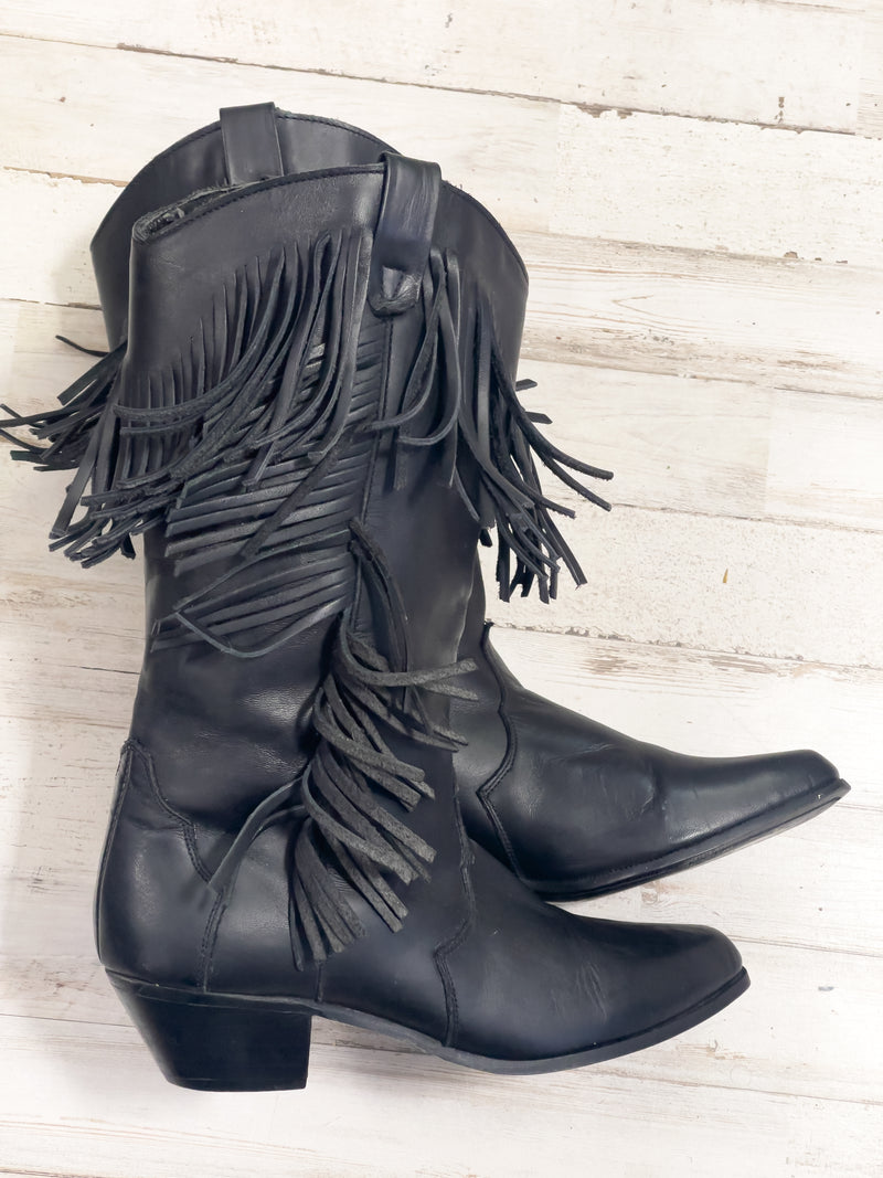 Fringe Boots Sz 6 Vintage Cowboy Boots  Black Leather Southwestern Cowgirl Boots Size 6