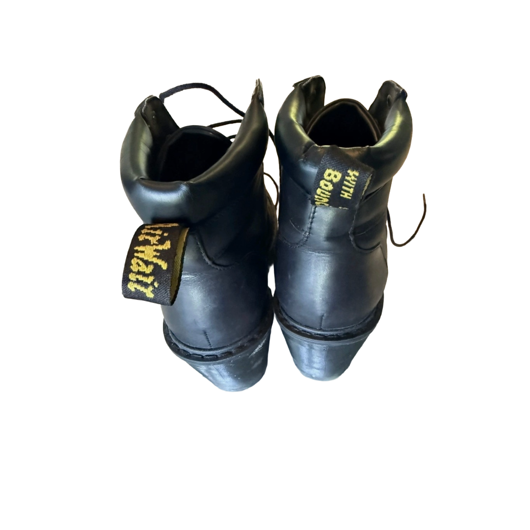 Lace up Leather Heeled Ankle Boots DOC MARTENS Size 10