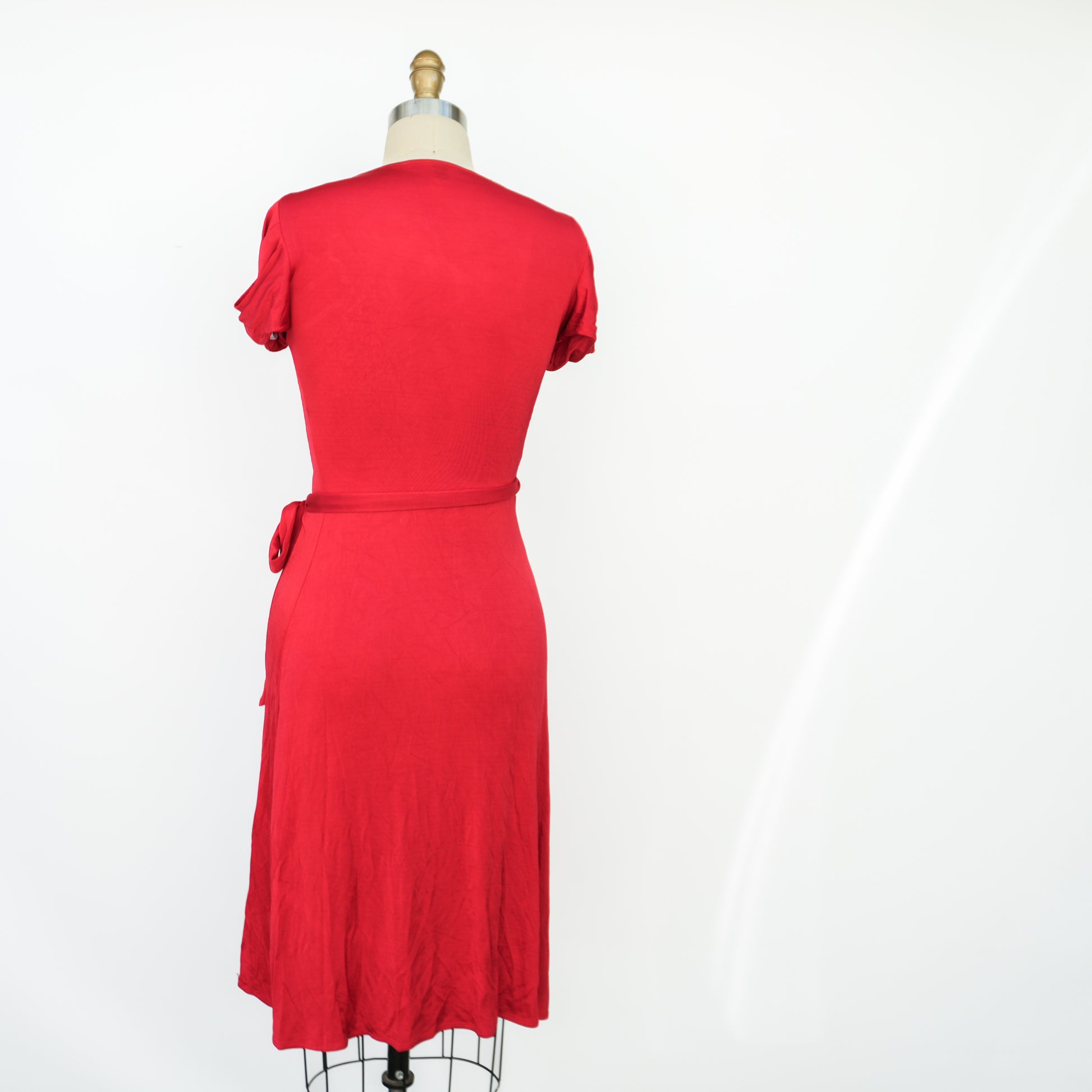 red-wrap-dress-diane-von-furstenberg-size-2-6-7.jpg