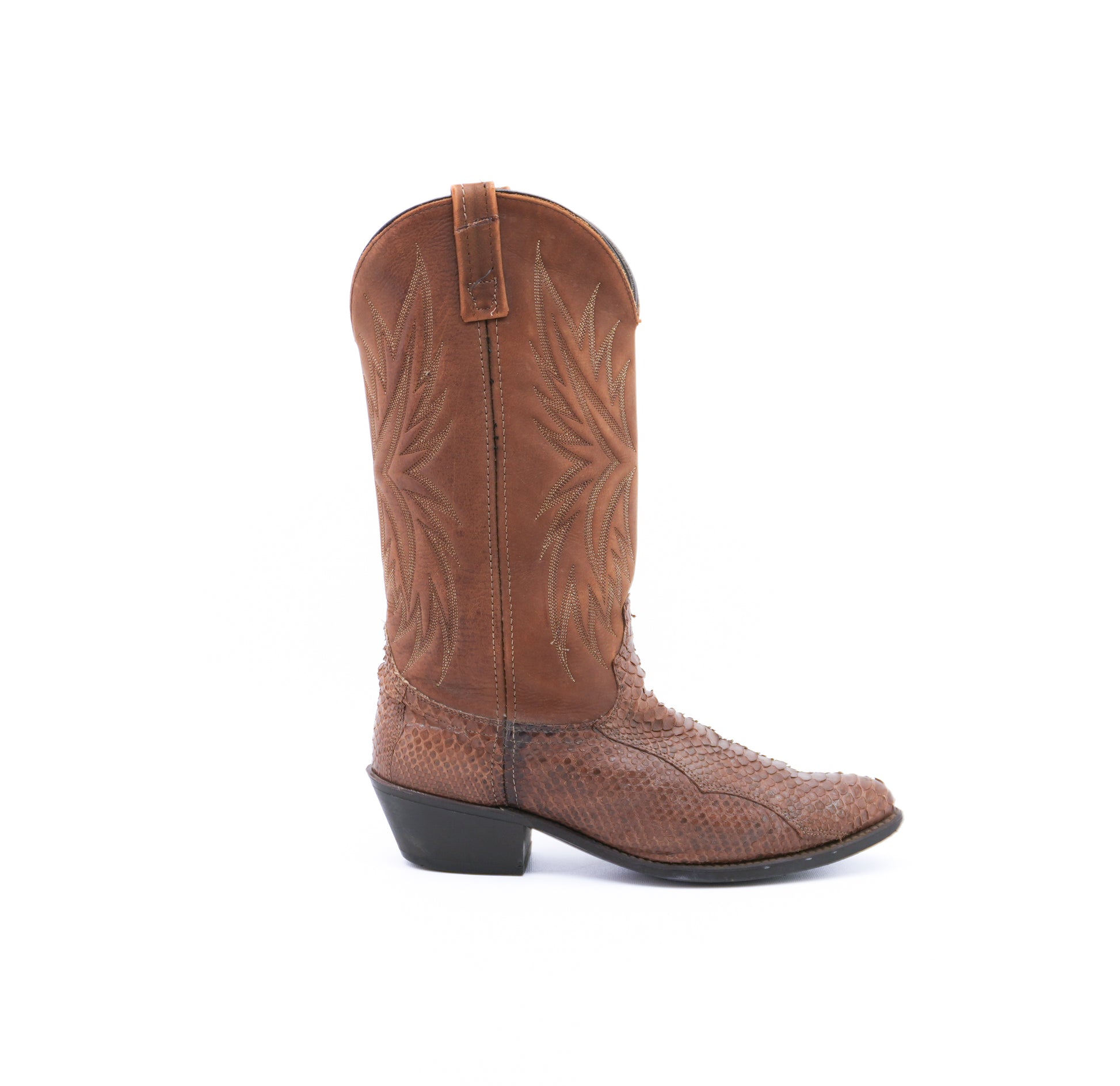 browncowboybootswithembossing.jpg