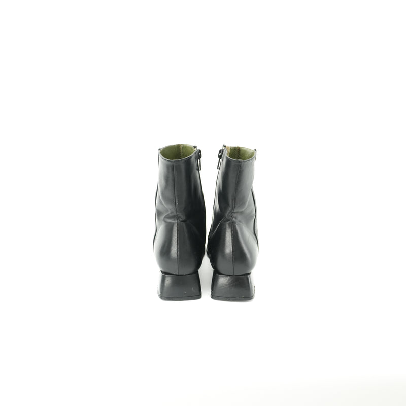 black-ankle-boots-1-2.jpg