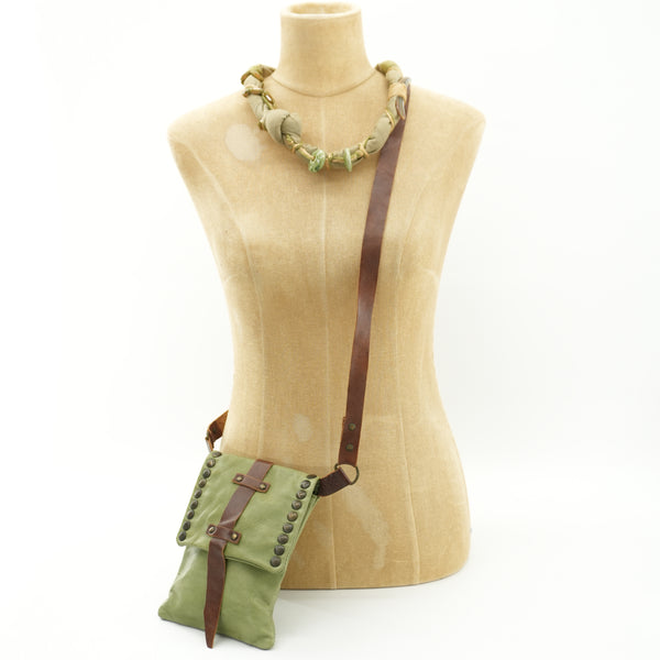 greencanvascrossbodybagwithleatherstraps-2.jpg