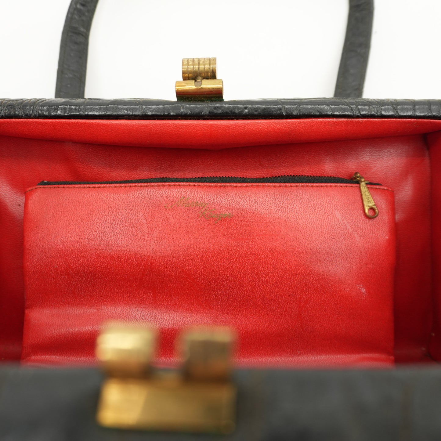 vintage50salligatorleatherblackboxpurse-15.jpg