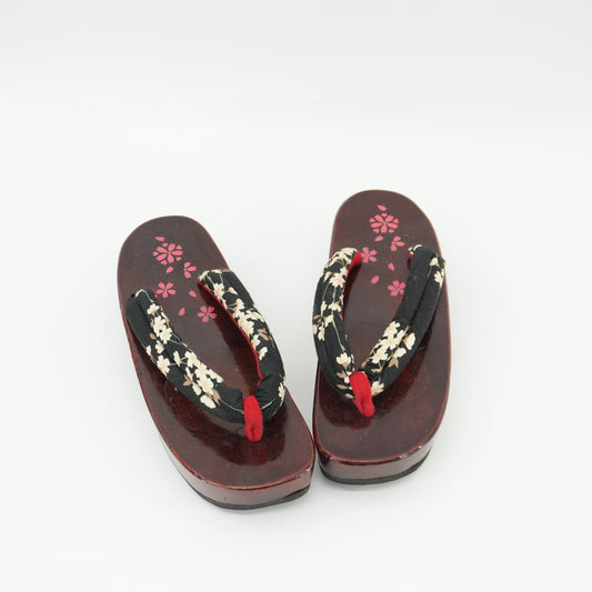 japanesegetawoodenplatformsandalsfloralpattern.jpg