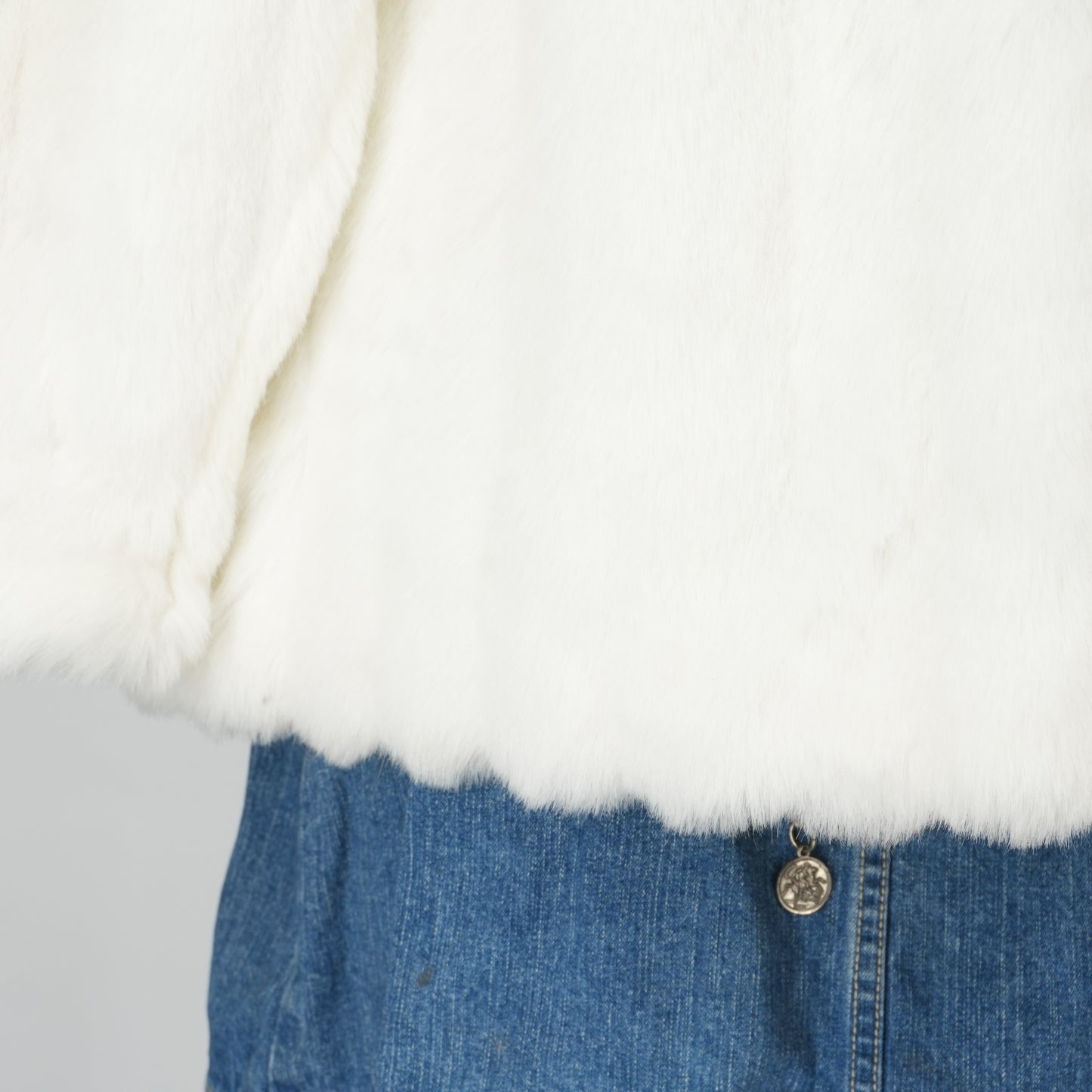 vintage-faux-fur-white-coat-small-13.jpg
