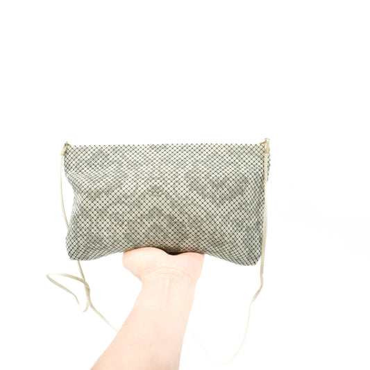 vintage-white-gray-snakeskin-mesh-shoulder-bag-1-6.jpg