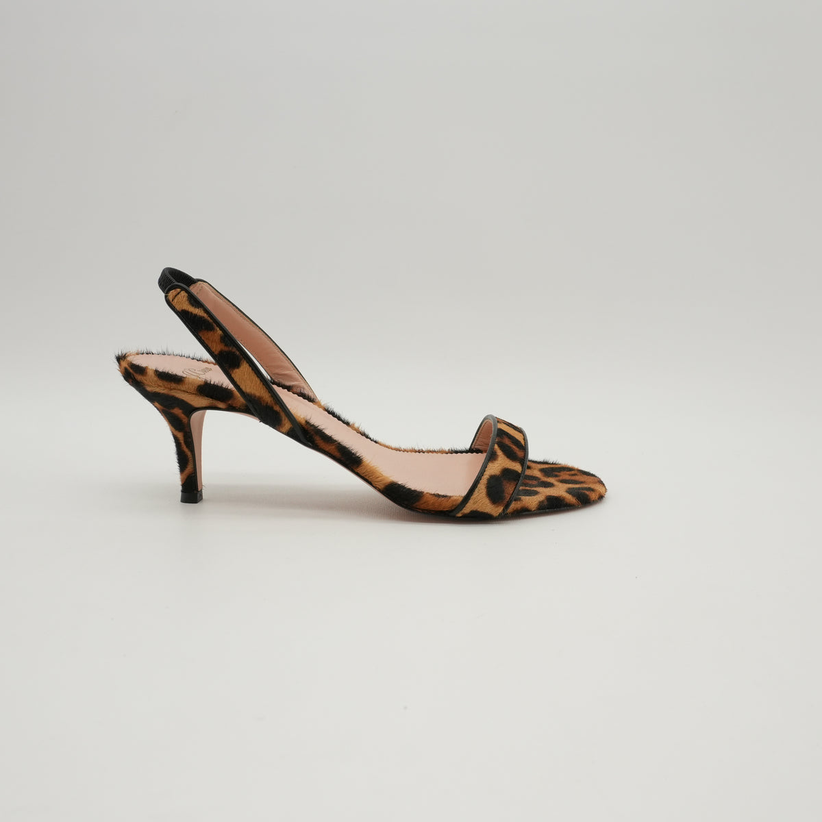 cheetahheelssize95leatheritalyslingbackleopardkittenheels-2.jpg