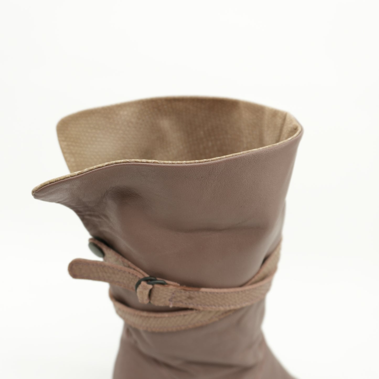 grayboots75avantgardeartbootsvintagegray80sslouchheelbeltedsnakebooties-5.jpg