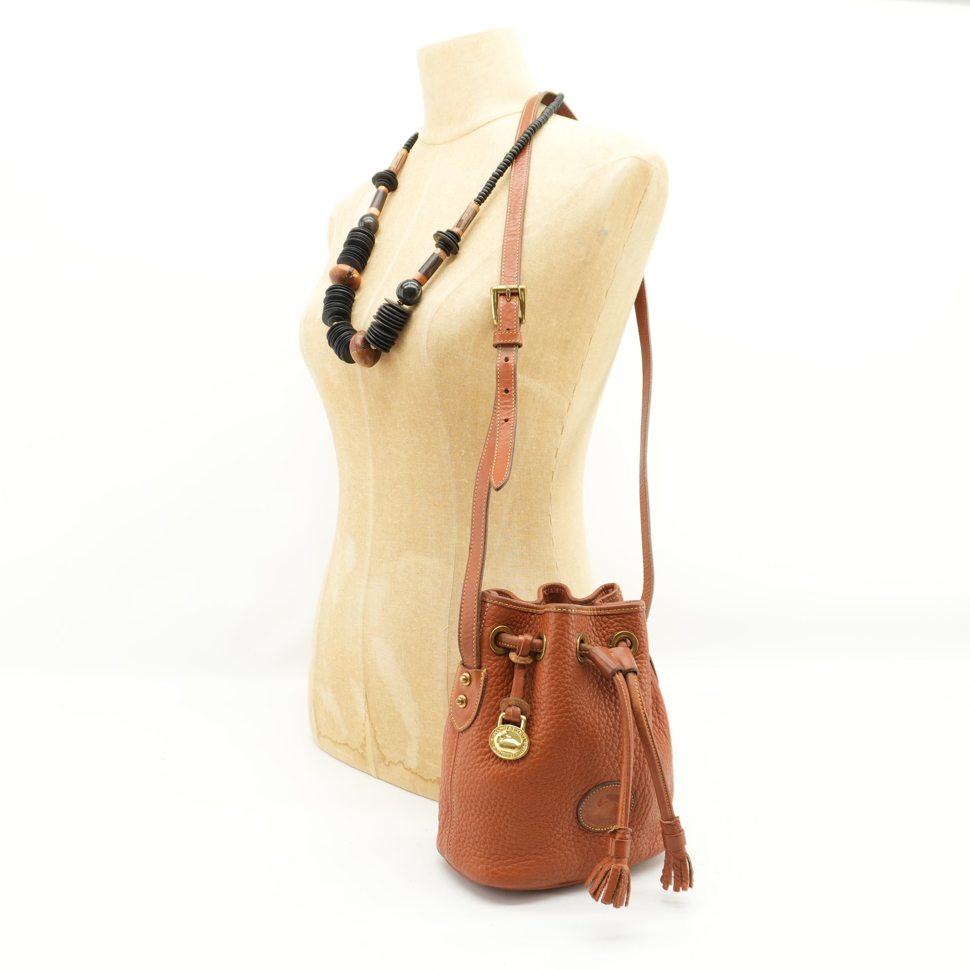 vintage-dooney-bourke-crossbody-bucket-bag-tawny-leather-4.jpg