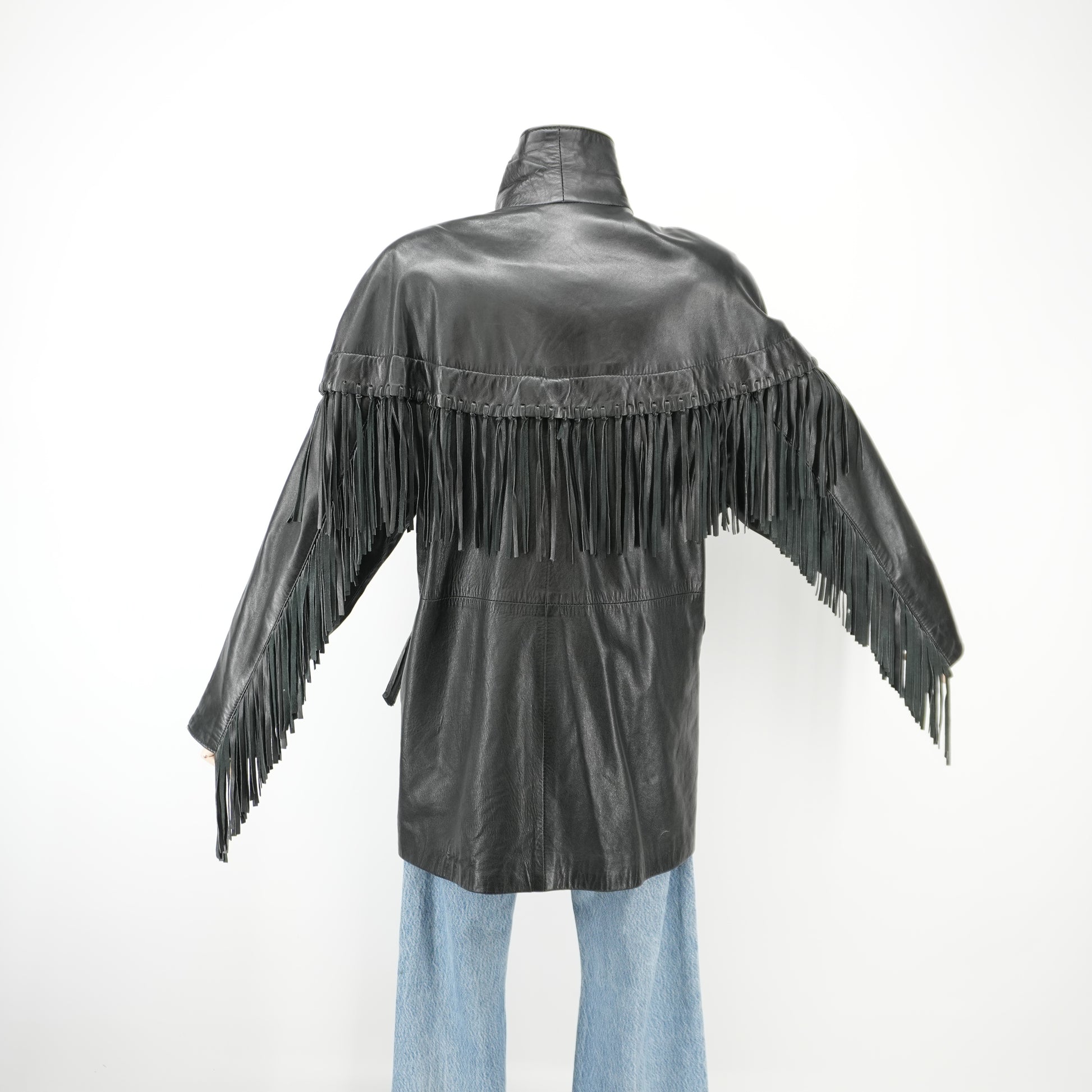 1980svakkoblackfringelambskinleatherjacket-11.jpg
