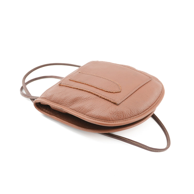 brown-leather-crossbody-bag-3.jpg