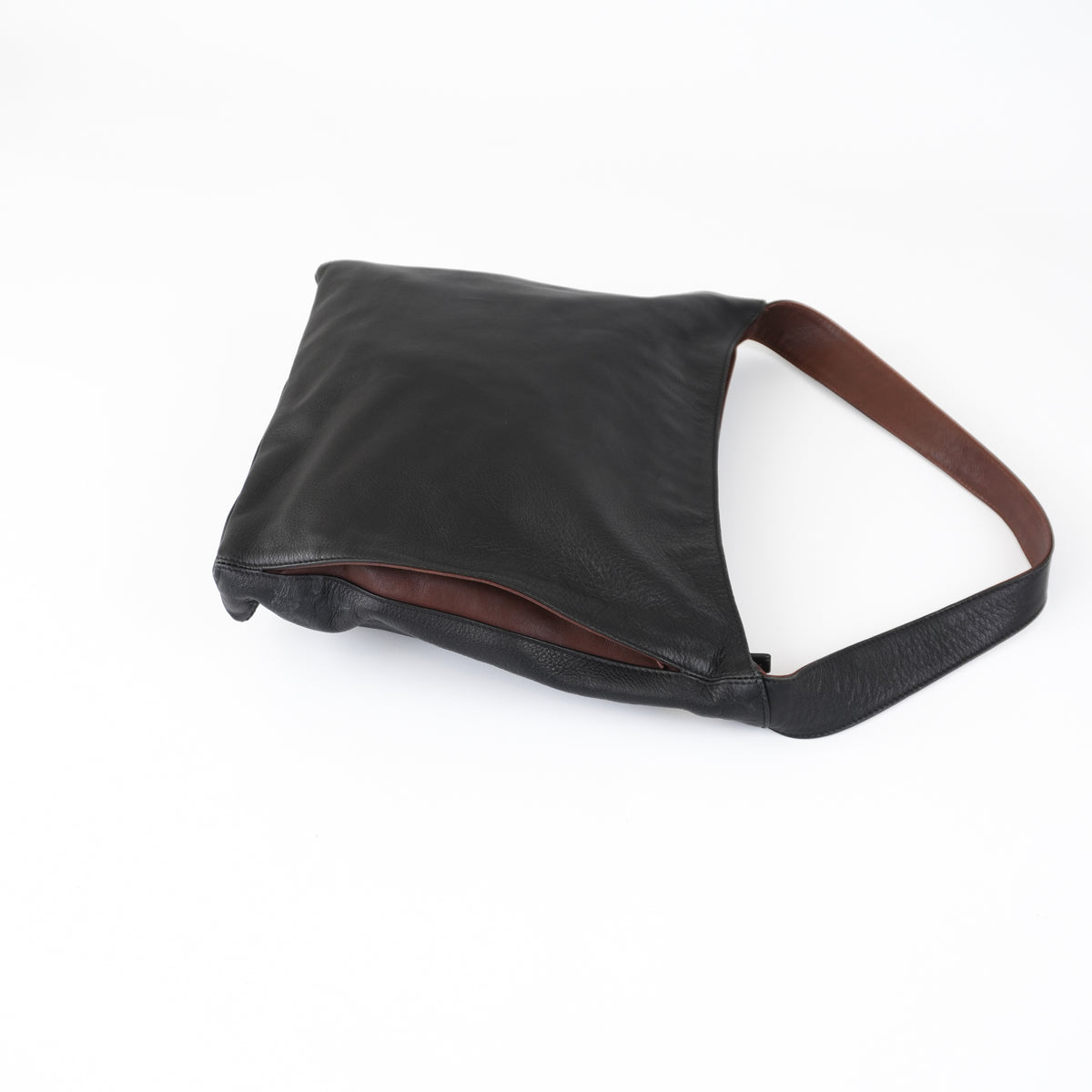 vintageminimalistitalianpurseblackbugganileathershoulderbag-16.jpg