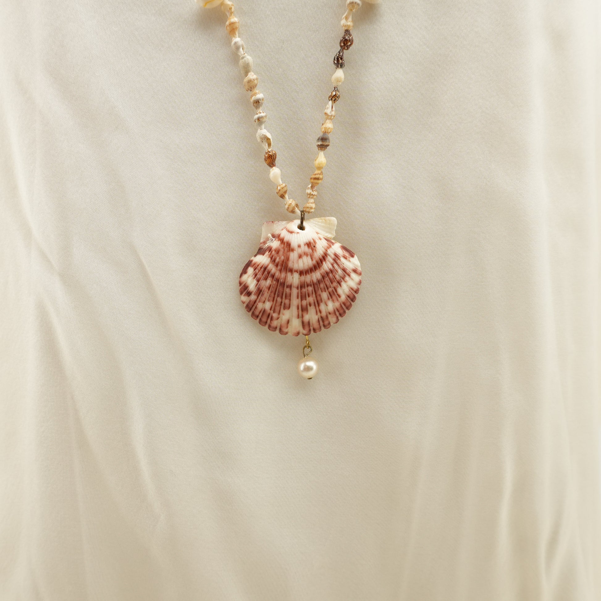 long-shell-statement-necklace-scallop-coastal-mermaid-seashell-boho-beach-5.jpg