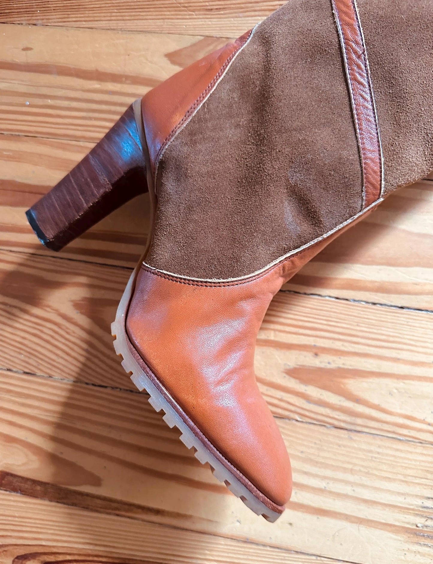 Vintage 1970s Boots Size 8 Tall OTK Lace-up Shearling Lined 60s 70s Gogo Boho Boots