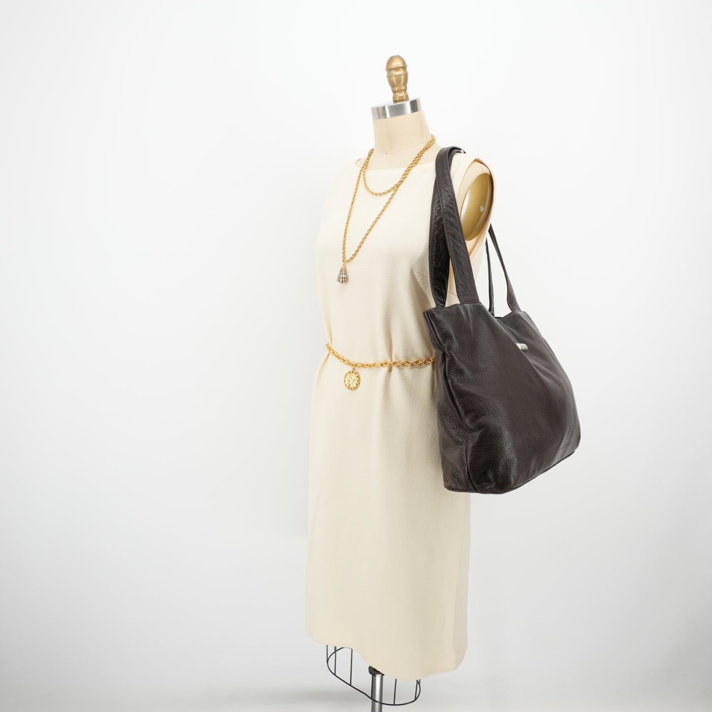 large-leather-tote-brown-weekender-bag-90s-satchel-travel-purse-12.jpg