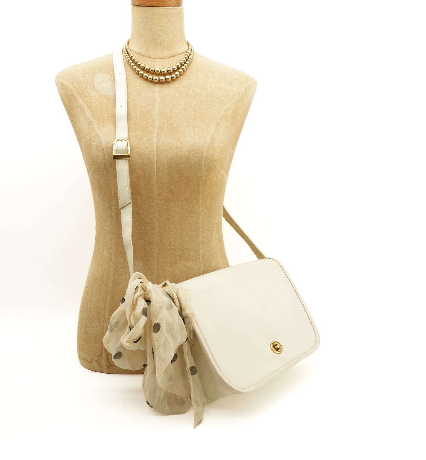 vintagesaddlebagwhiteleathertwistlockcrossbodypurse-12.jpg