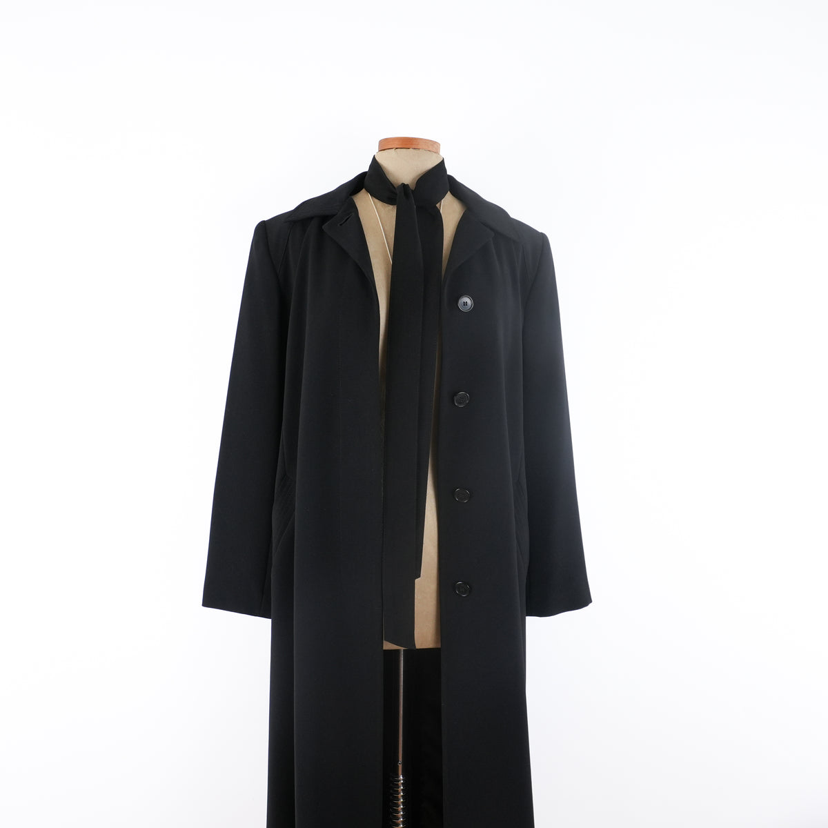 blackcoatvintagelonghoodedraincoatminimalistpeacoatdressjacket-8.jpg