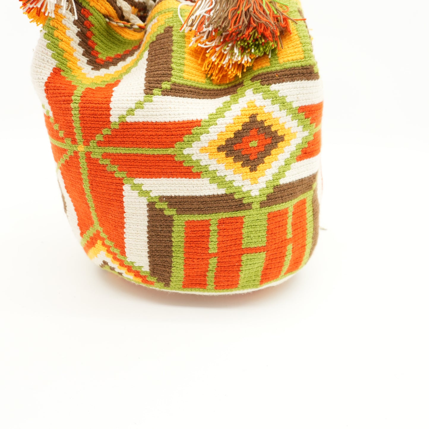 wovencolorfulwayuumochilashoulderbagpalmtasseltropicalvacationpursecrochetknithandmadebag-11.jpg