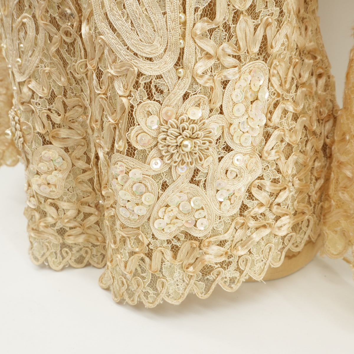 vintagelacetopribbonsequinsartblousepearlcrochetknitguipurefloralsweater-5.jpg
