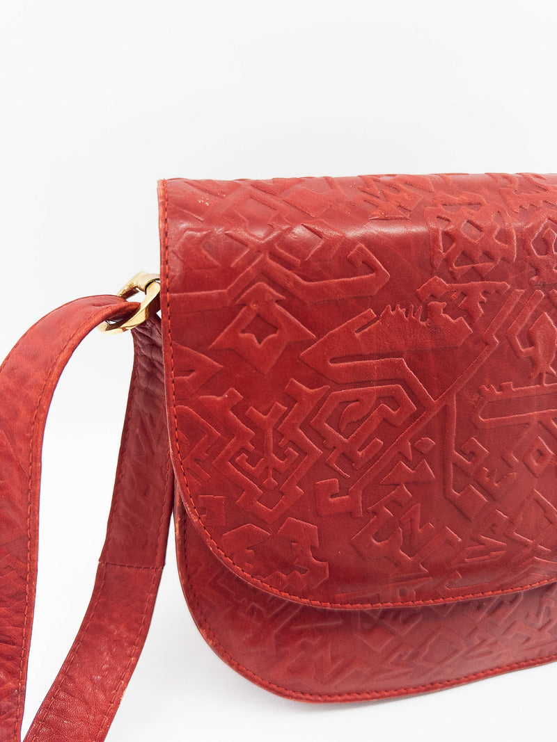 red-leather-shoulder-bag-with-geometric-pattern-2.jpg