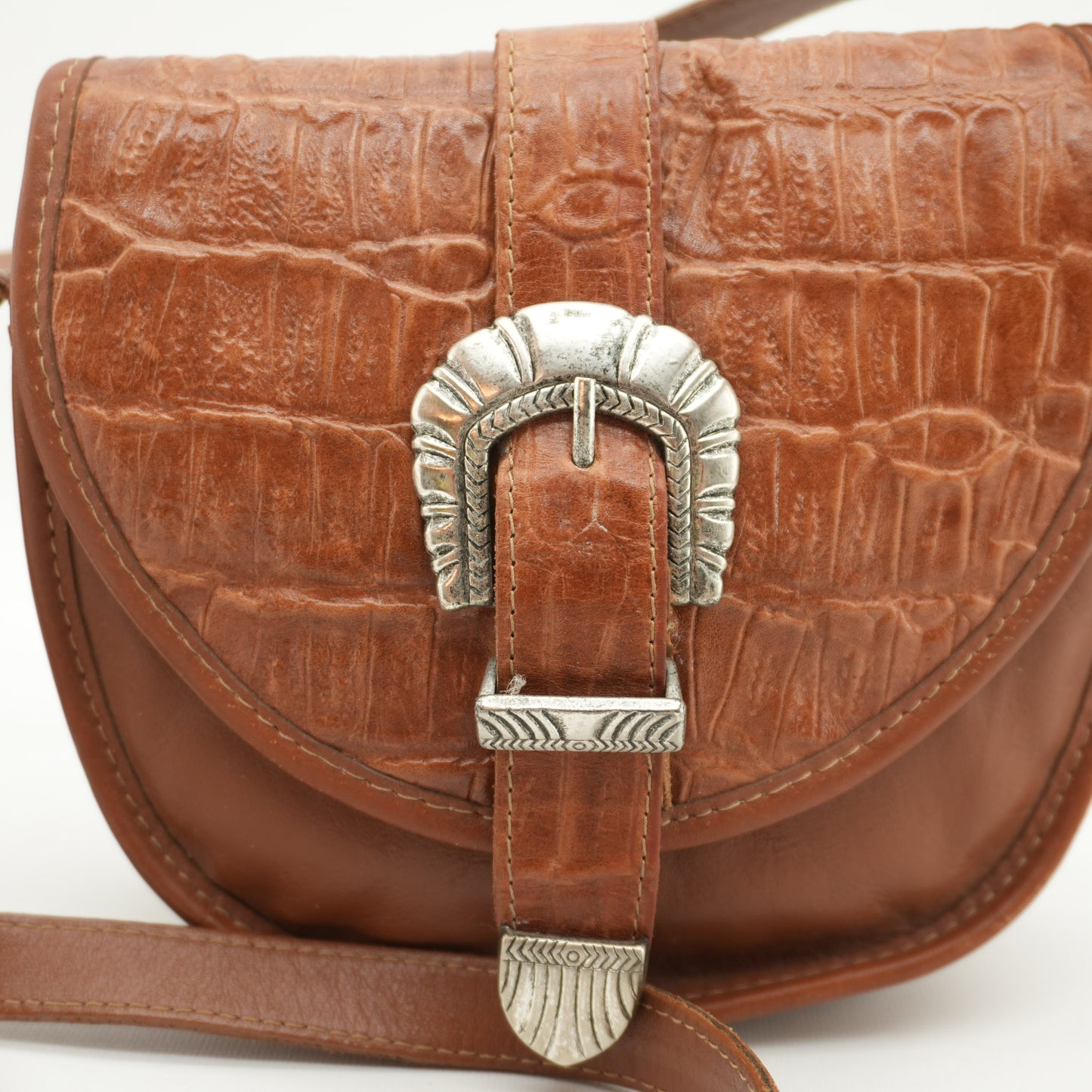 vintage90ssouthwesternbrownleathercrossbodypurse-3.jpg