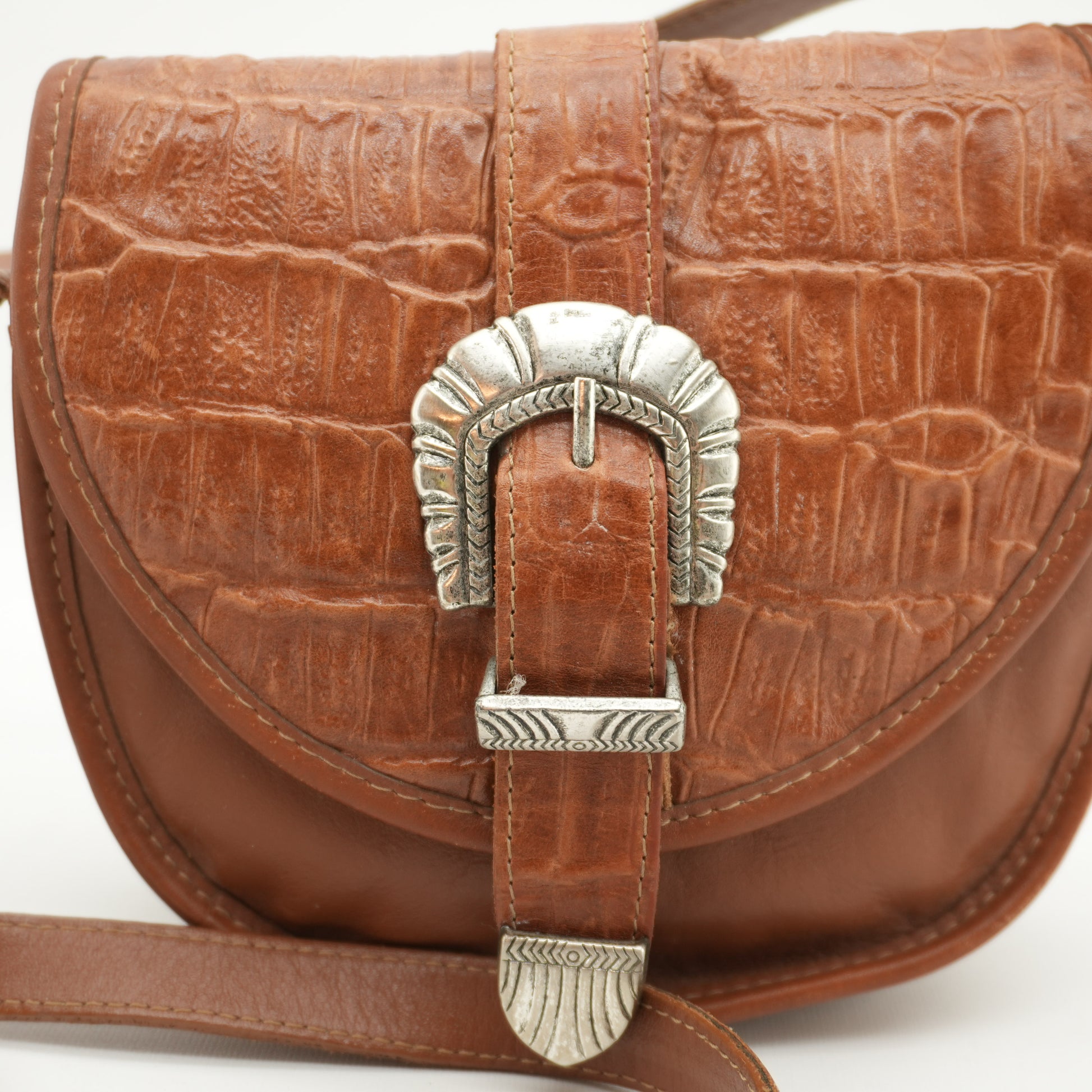 vintage90ssouthwesternbrownleathercrossbodypurse-3.jpg