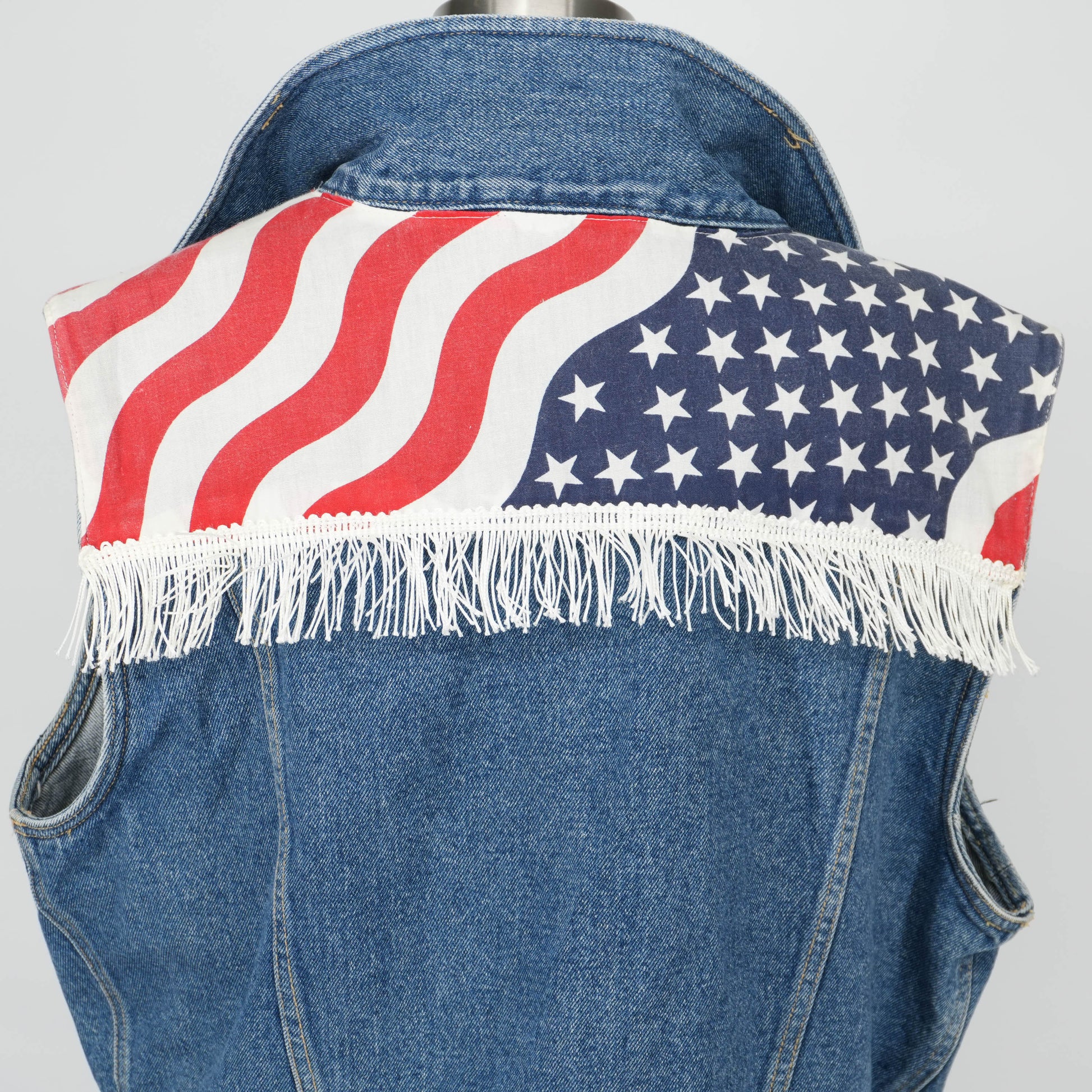 this-is-a-vintage-1980s-90s-de-8.jpg