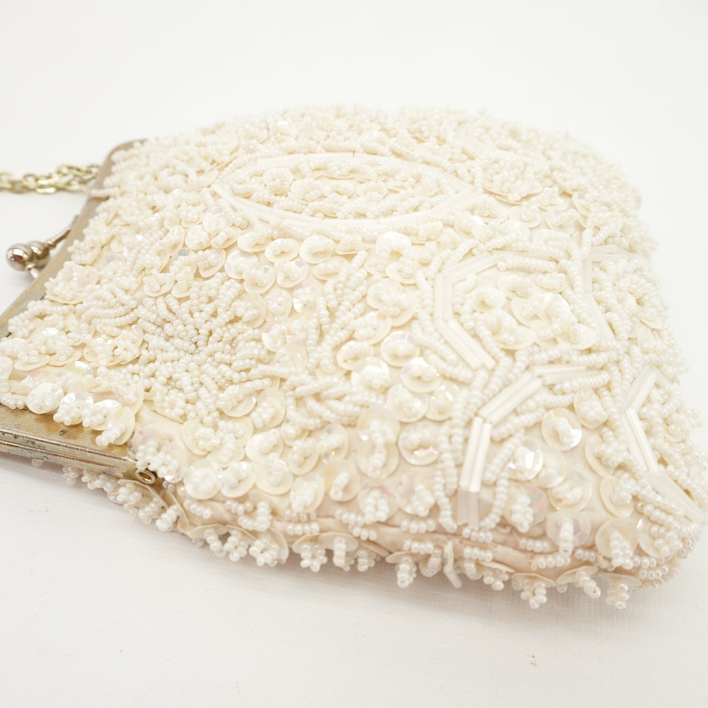 vintage-1960s-sequins-beaded-purse-pearlescent-petite-evening-bag-wedding-purse-10.jpg