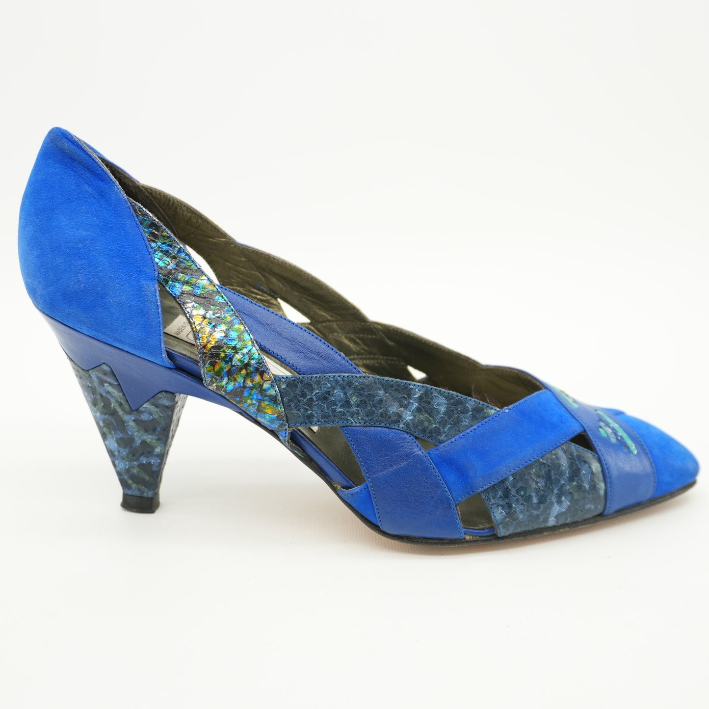 electricbluevintageartheelssize9snakepythoncutoutavantgarde80smadeinitalyheels.jpg