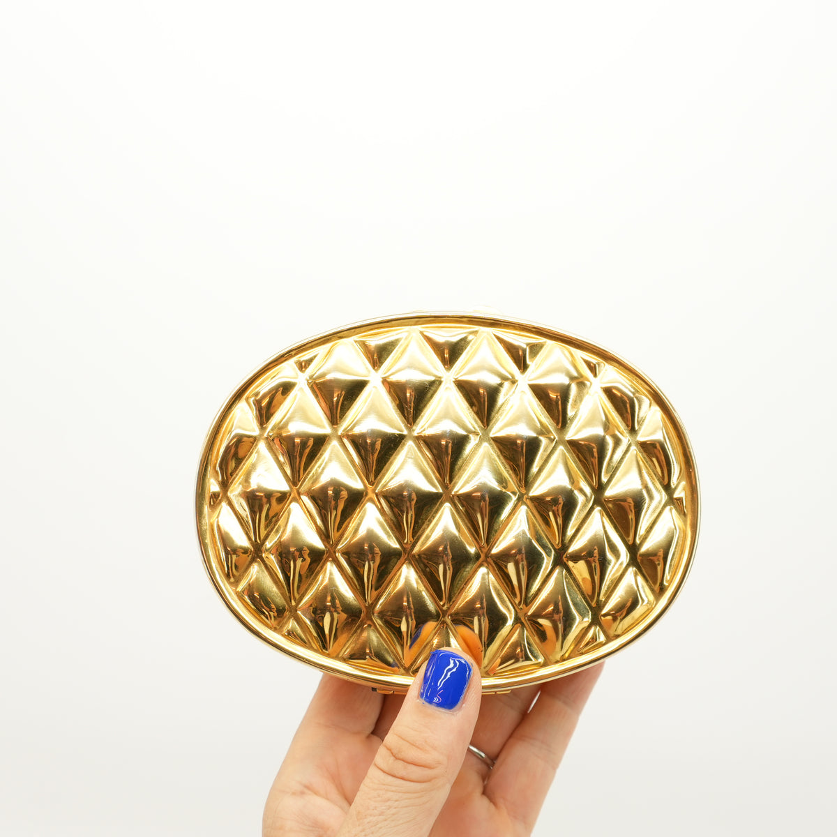 hard-case-metal-clutch-chain-minaudiere-purse-vintage-quilted-oval-gold-crossbody-80s-evening-bag-16.jpg