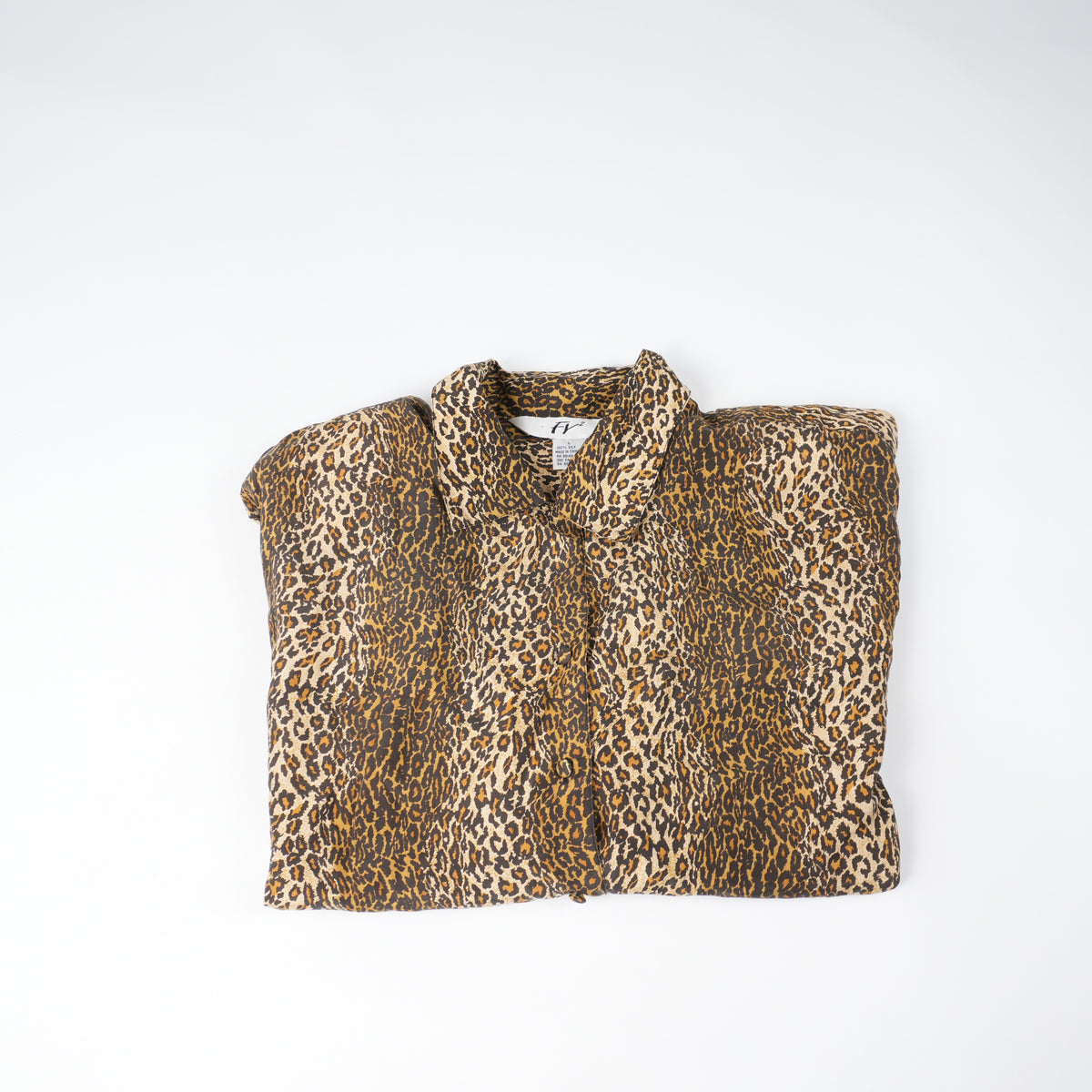 vintageleopardcheetahprintsilkbuttondownblousesizelarge-4.jpg