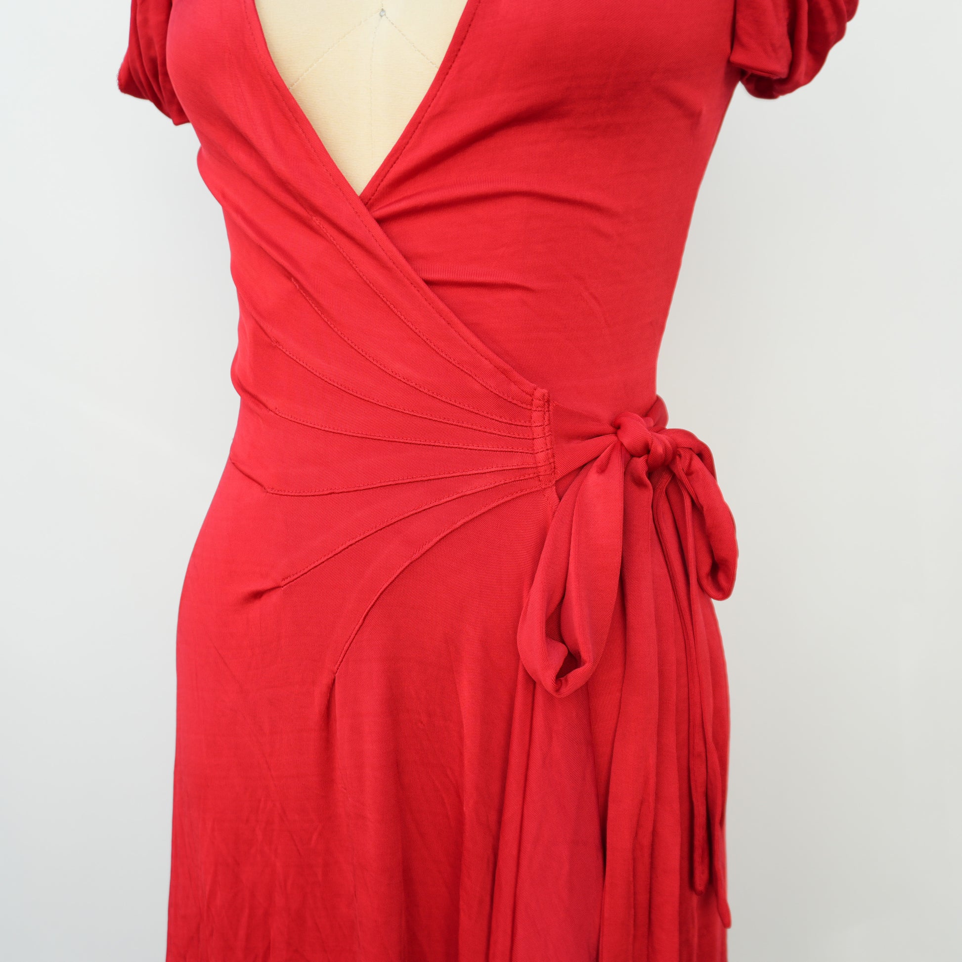 red-wrap-dress-diane-von-furstenberg-size-2-6-2.jpg