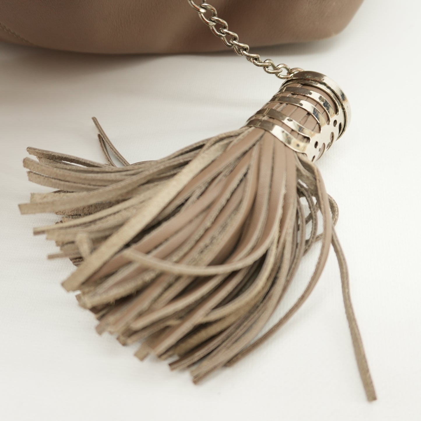 beigeleatherslouchyhobolunchbagsatchellongchainfringe-12.jpg
