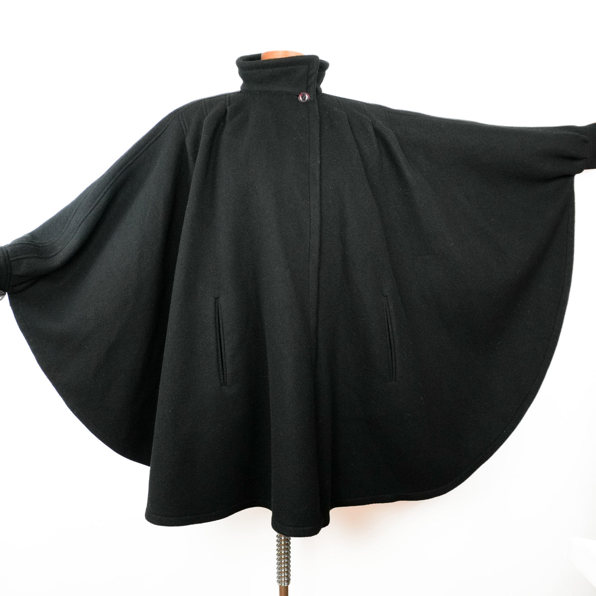 vintagecapecoat1960sllamawoolbatwingfunnelneckwrapjacket-3.jpg