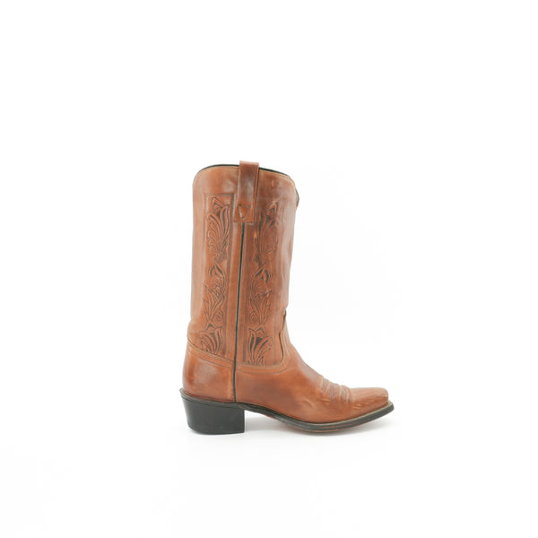 brownleathercowboyboots.jpg