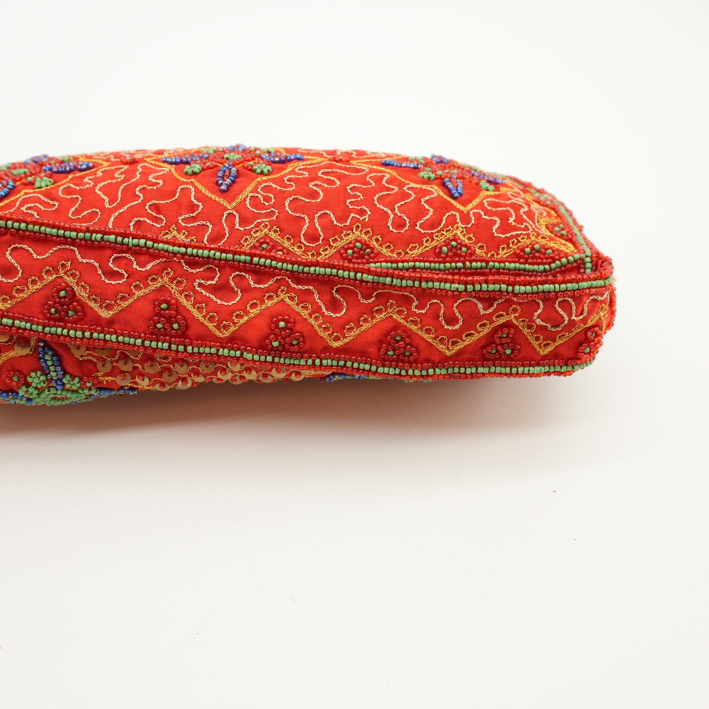 90s-beaded-sequins-petite-shoulder-purse-art-evening-clutch-vintage-hand-beaded-baguette-bag-14.jpg