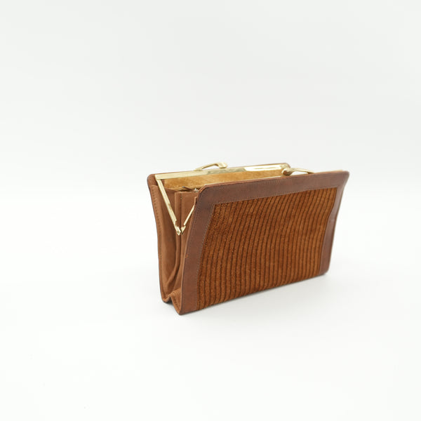 brown-corduroy-vintage-purse.jpg
