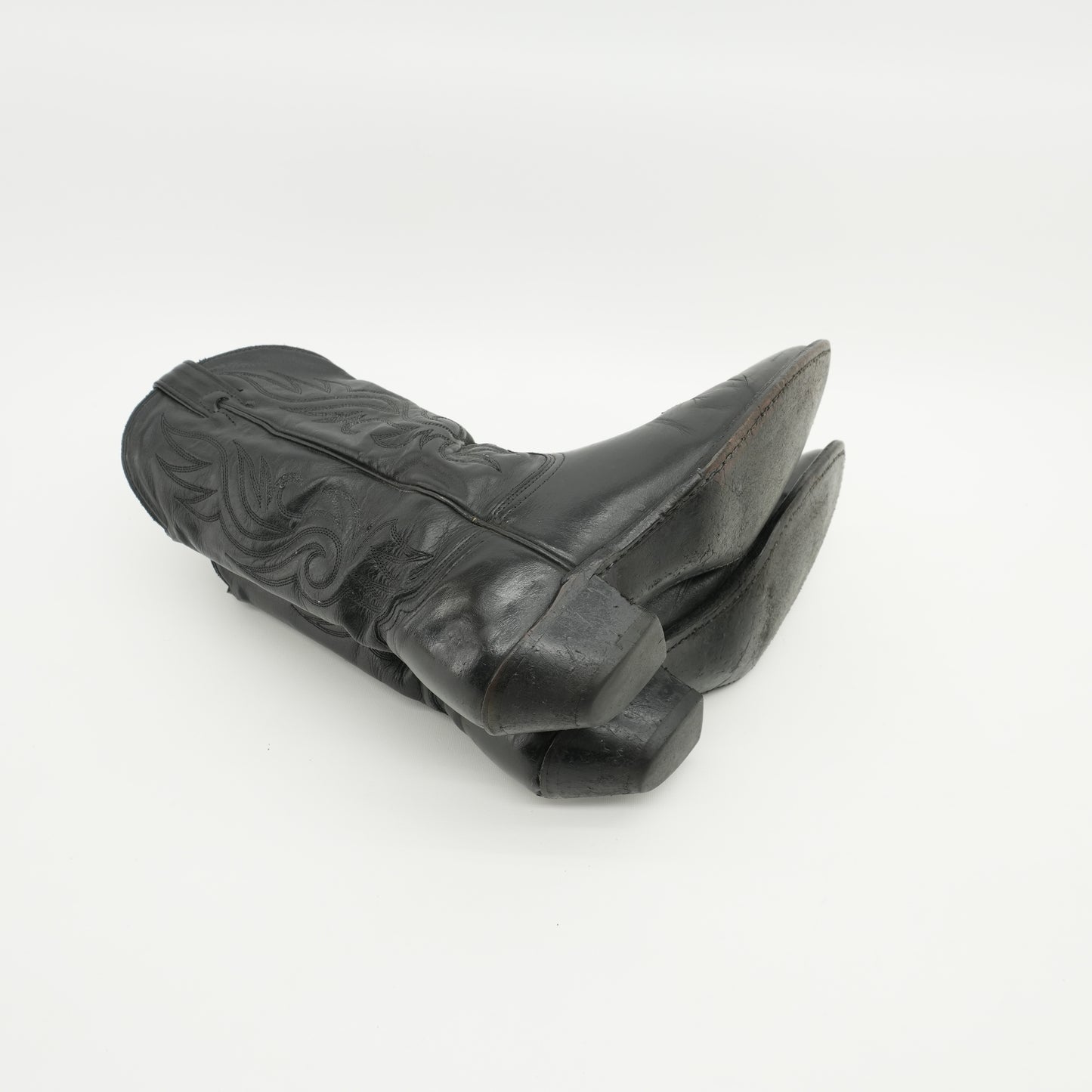 black-leather-cowgirl-boots-size-8-6.jpg