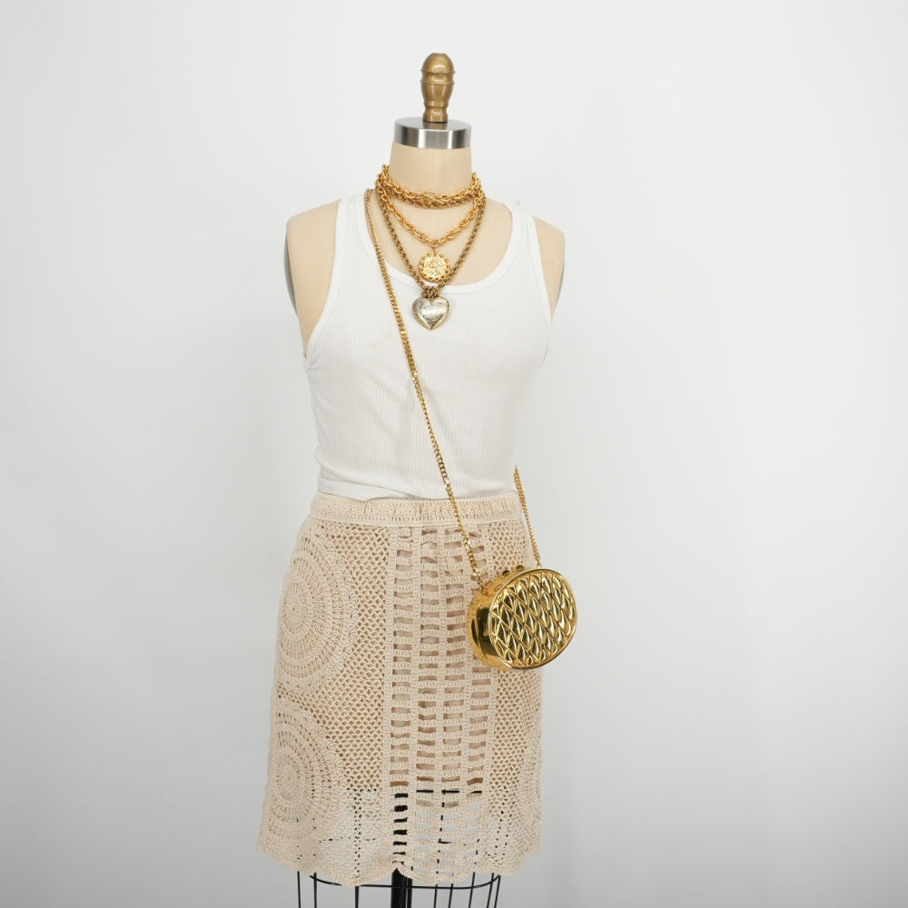 hard-case-metal-clutch-chain-minaudiere-purse-vintage-quilted-oval-gold-crossbody-80s-evening-bag-9.jpg