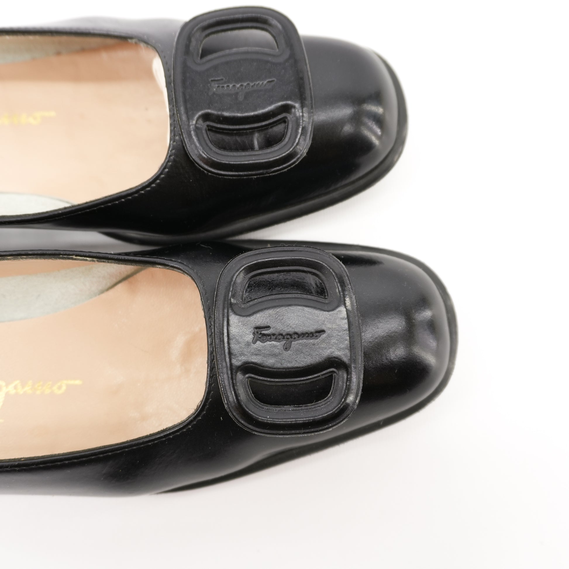 blackferragamoballetflats-5.jpg