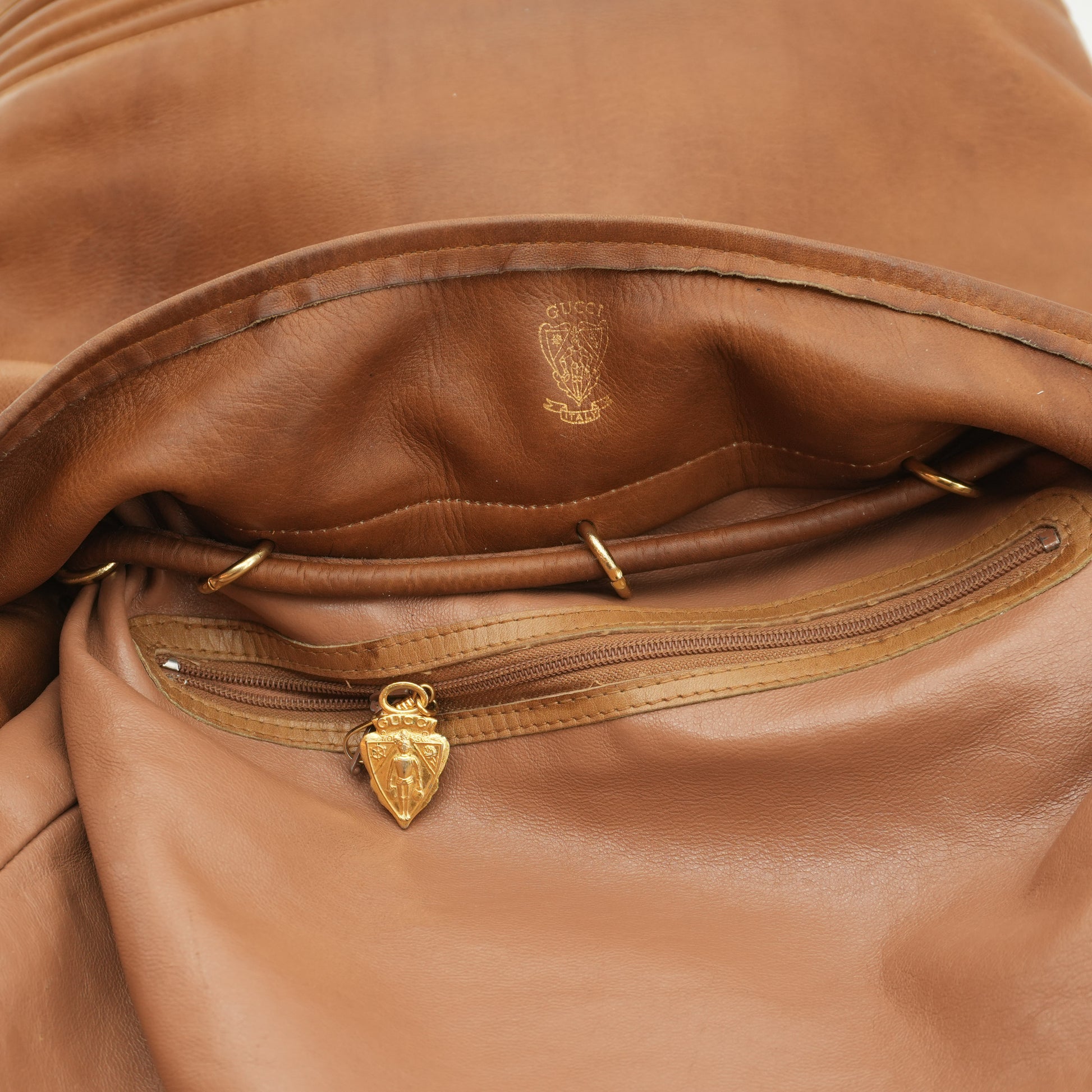 vintageguccihoneybrownbucketbag-3.jpg