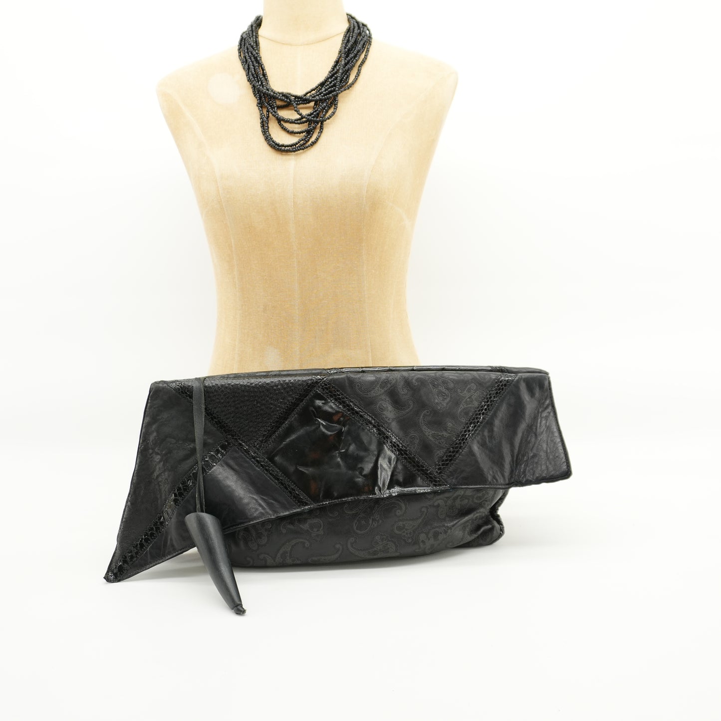 vintage-80s-glam-avant-garde-black-leather-paisley-patent-clutch-10.jpg