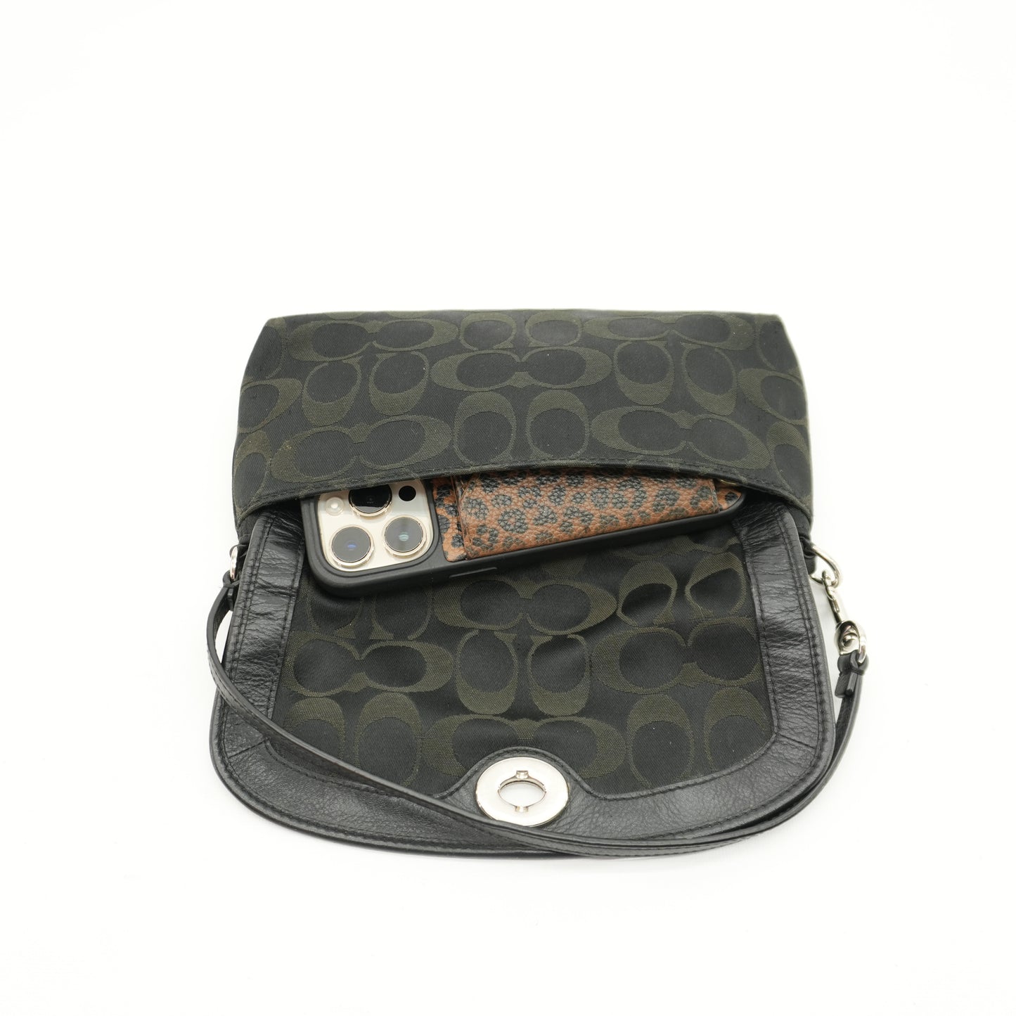 vintagecoachy2kcanvasmonogrampetiteshoulderpurse-3.jpg