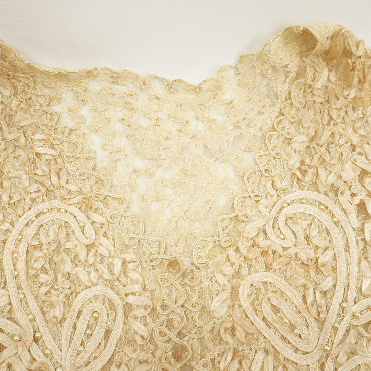 vintagelacetopribbonsequinsartblousepearlcrochetknitguipurefloralsweater-17.jpg