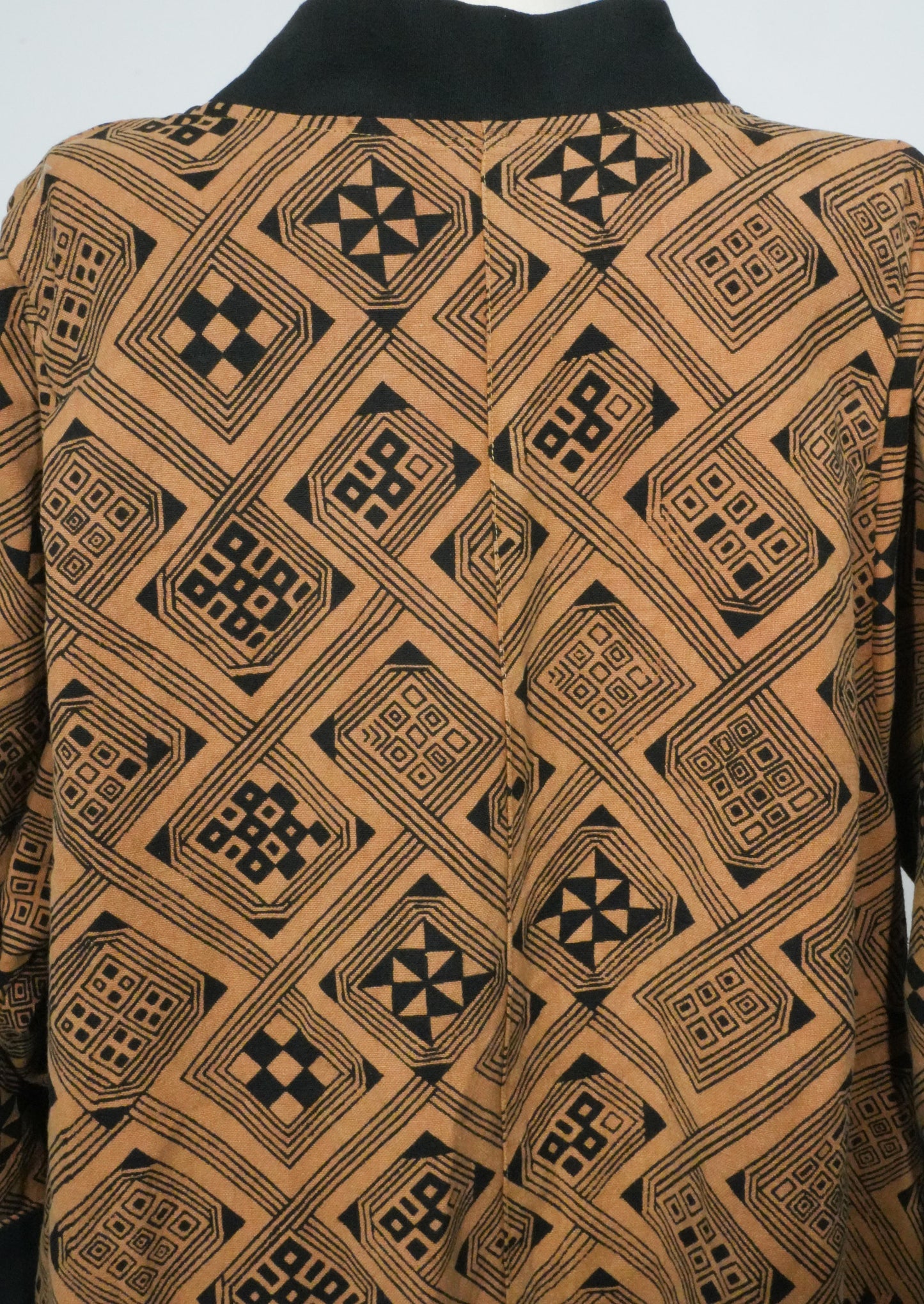 brownandblackpatternedkimonojacket-4.jpg