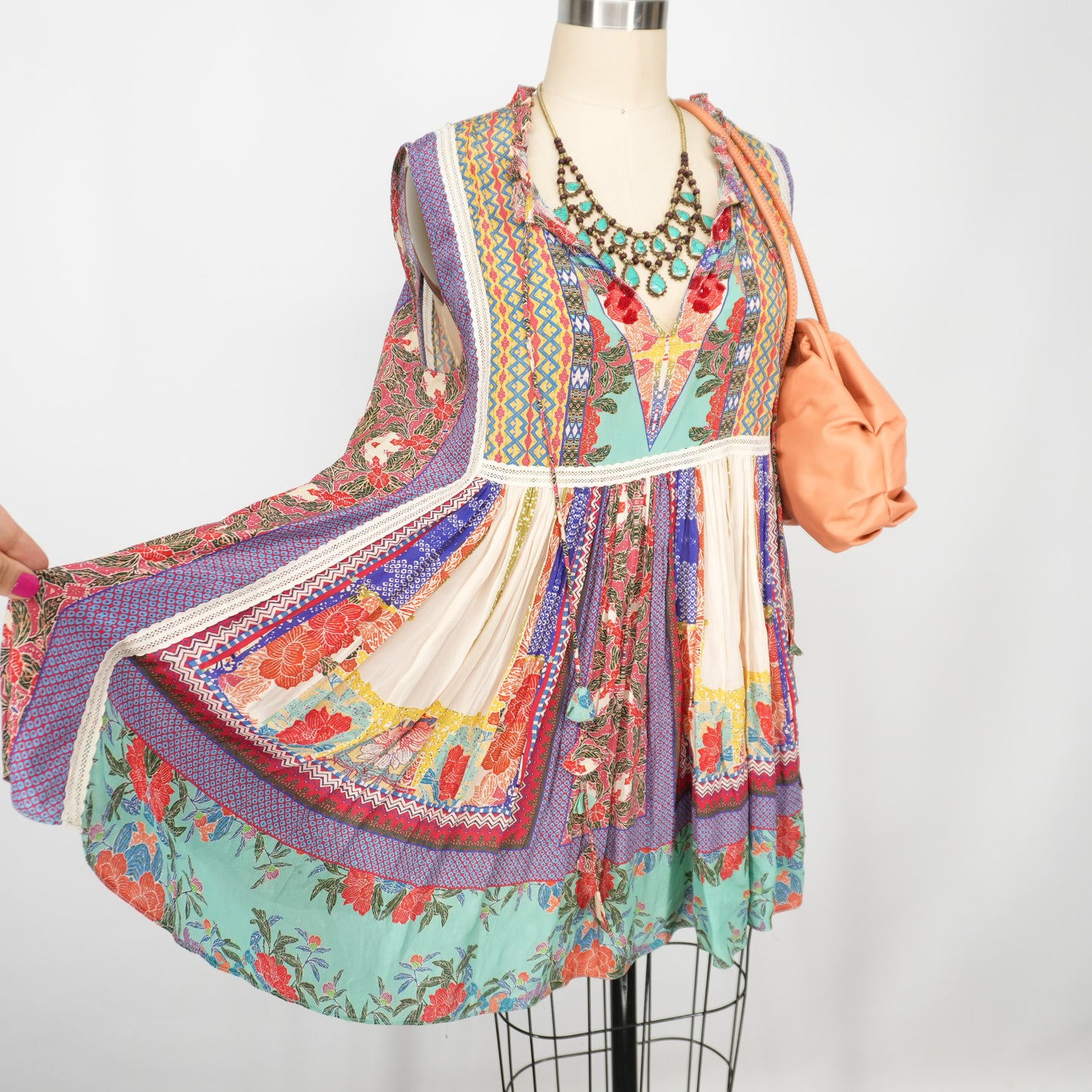 this-is-a-darling-sundress-wit-8.jpg