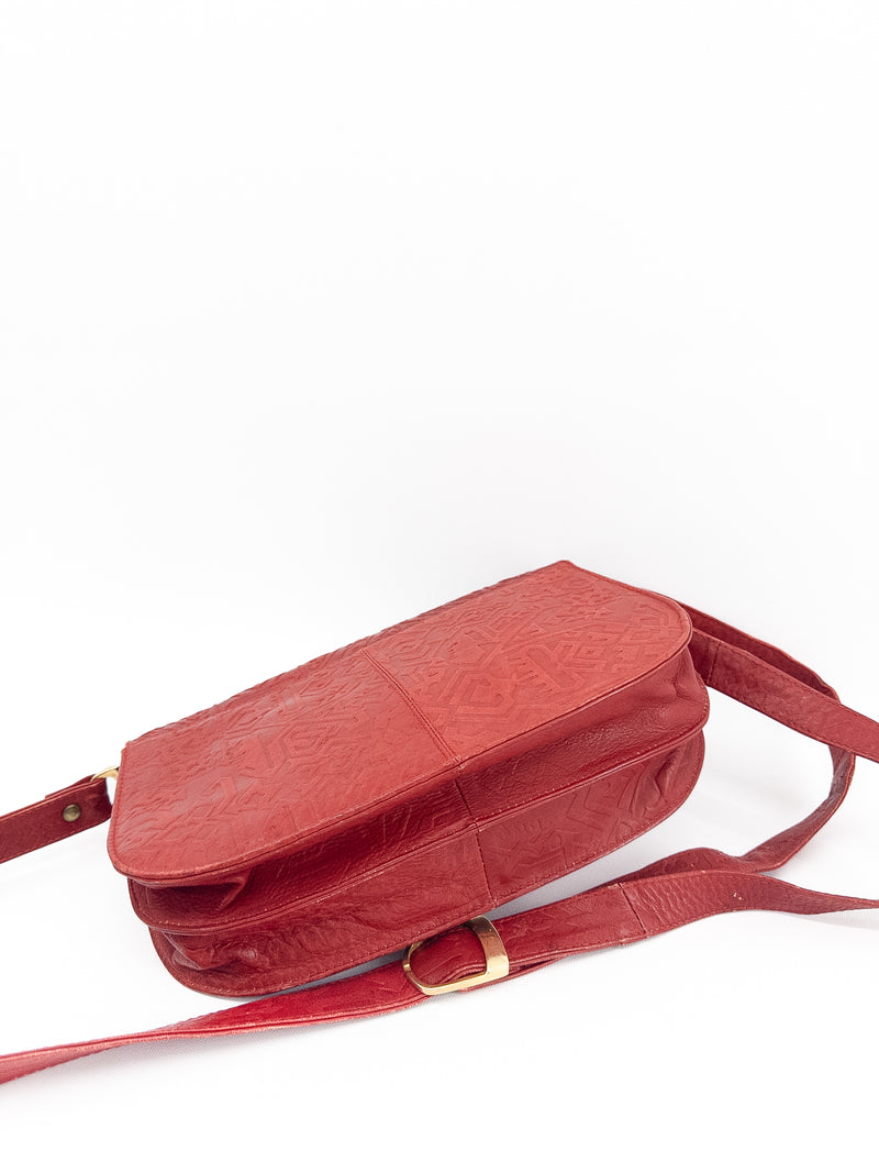 red-leather-shoulder-bag-with-geometric-pattern-6.jpg